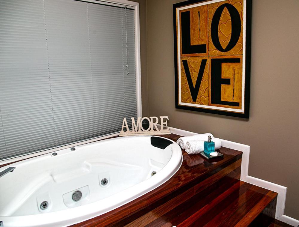 Amore On Buderim Rainforest Cabins Sunshine Coast Zewnętrze zdjęcie